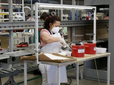 Las mujeres solo ocupan el 15% de los cargos directivos en empresas latinoamericanas, según el BID