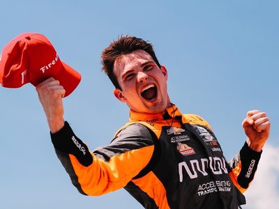 El piloto mexicano, Patricio O'Ward, gana su primera carrera de temporada en IndyCar