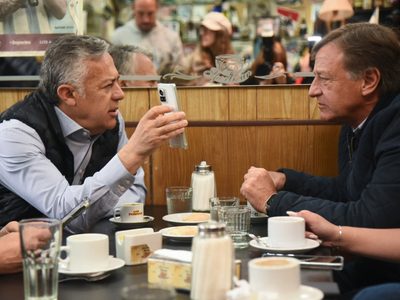 Fin de la Mendoza idílica: la encuesta que atormenta al cornejismo