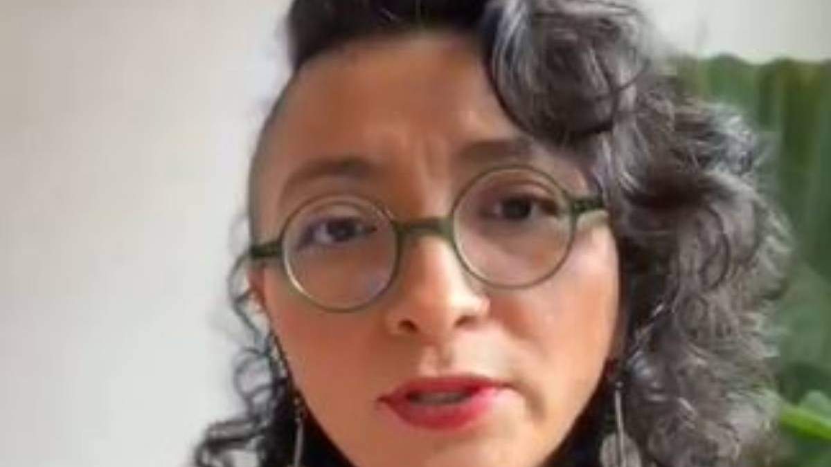 Fátima Gamboa, directora general de la organización feminista EQUIS Justicia para las Mujeres, informa sobre el allanamiento y robo