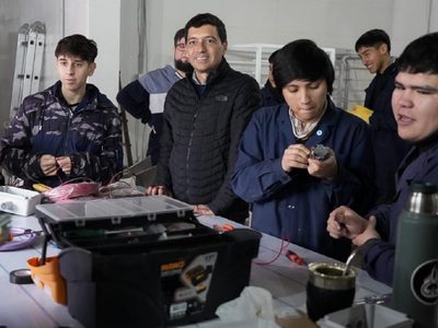 Koopmann supervisó la obra que le permitirá al Colegio San José Obrero tener su taller de panadería