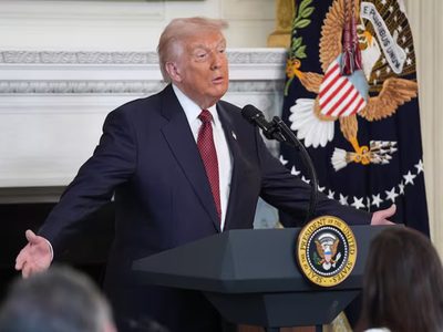 Trump busca cambiar las reglas en 15 estados para las legislativas de noviembre