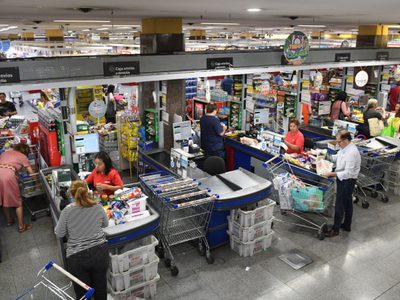 ¡Atención! Hay nuevas reglas para ir a los súper por el coronavirus