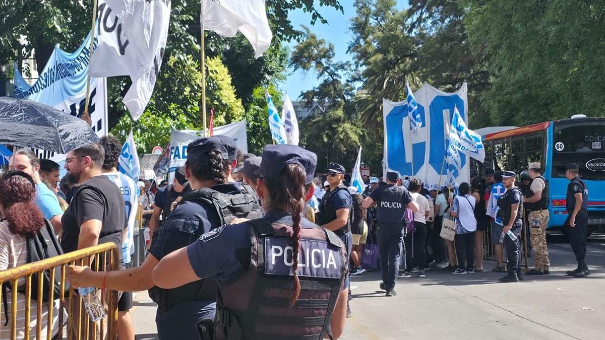La CGT protestó contra la Reforma Laboral en Mendoza