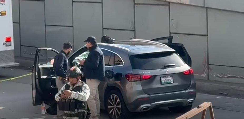 Camioneta en la que huía sospechoso de apuñalamiento, proveniente de San Diego California