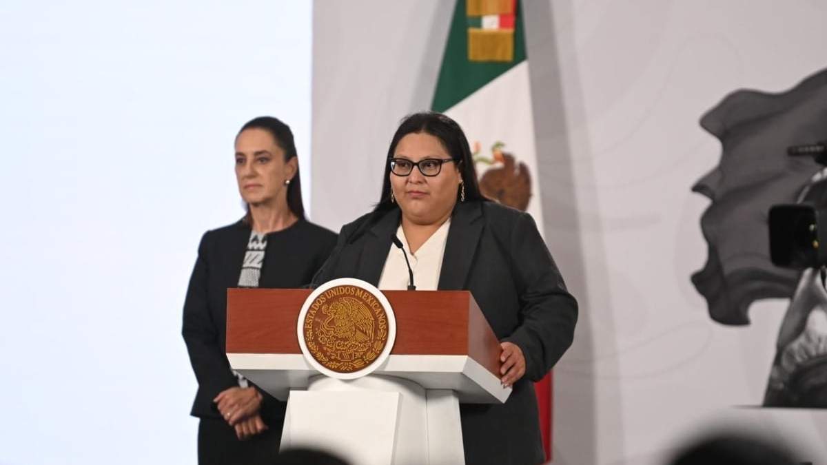 Claudia Sheinbaum y Citlalli Hernández en la conferencia matutina