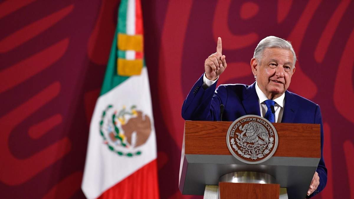 El presidente durante la conferencia matutina