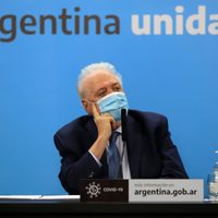 Vacuna, cuarentena obligatoria y segunda ola de contagios: qué dijo González García sobre estos