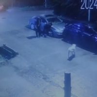 Dos jóvenes pincharon y tajearon más de 100 cubiertas luego de ser expulsados de un boliche