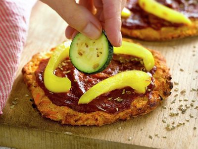 Pizzetas de zanahoria: ideal para guardar en el freezer y resolver el almuerzo o cena en 10 minutos