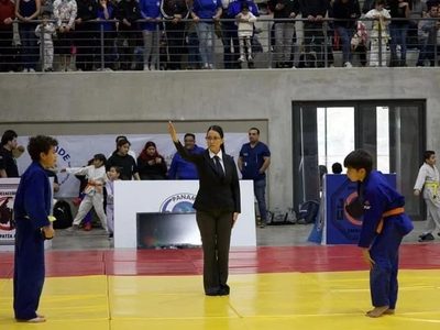UdeG separa de su cargo a la entrenadora de judo por "bullying" contra un menor de edad