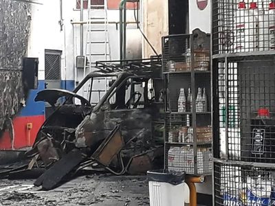 Incendio y explosión en un depósito de YPF en Córdoba