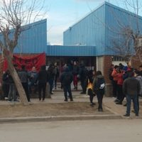 Docentes de Añelo y el Chañar reclaman por la vuelta del servicio de traffics