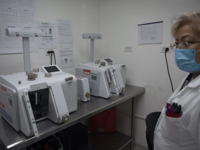 Juez quita el freno a la cancelación de 35 NOM en materia de salud