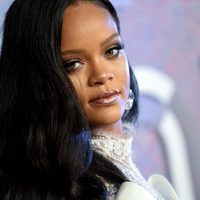 Rihanna y el escandaloso video del que todos hablan... ¡Sale con otro hombre!