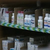 Senadores del PRI proponen quitar ISR a medicamentos ante desabasto en Sistema de Salud