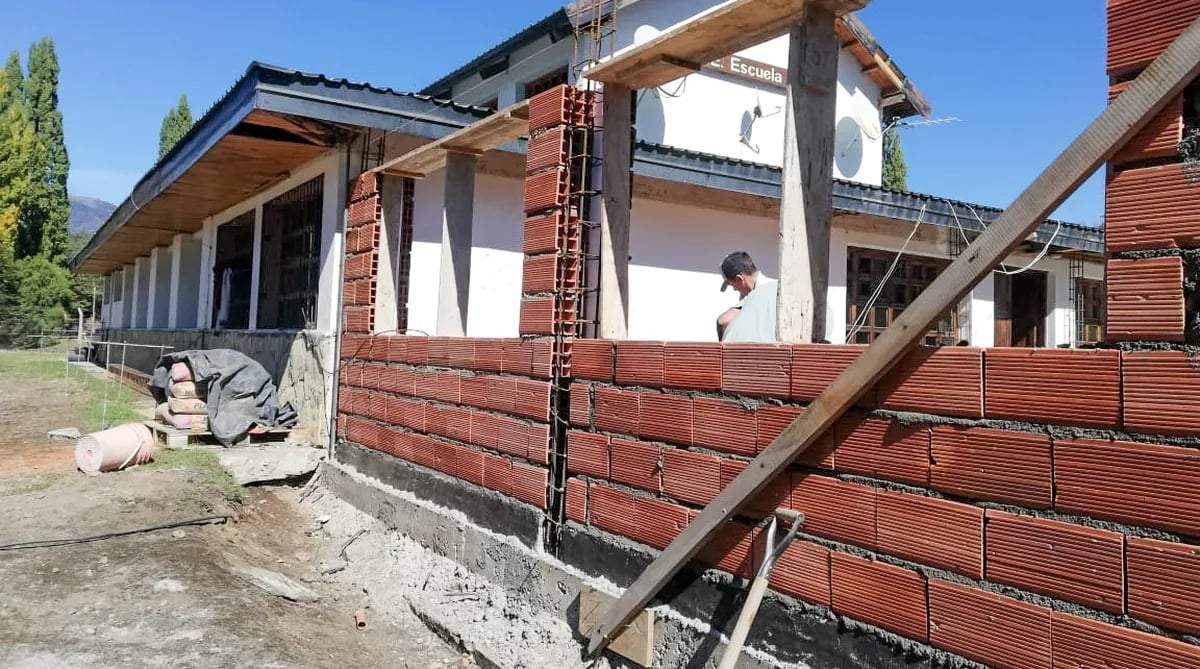 Obras en escuelas de Neuquén. Fuente: (Facebook)