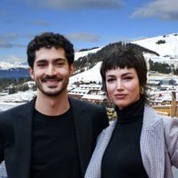 De luna de miel: Chino Darín y Úrsula Corberó esquiaron en Italia en una escapada romántica