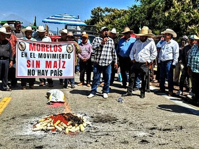 Reabren la autopista Siglo XXI; productores dan voto de confianza a la gobernadora de Morelos