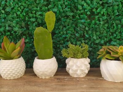 Hacete esta maceta símil madera súper trendy con los potes de helado que ibas a tirar