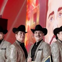 Los Alegres del Barranco lanzan canción contra el crimen organizado