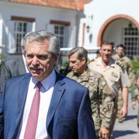 Fernández celebró el Día del Ejército y aseguró que "renovaron el compromiso con la democracia"