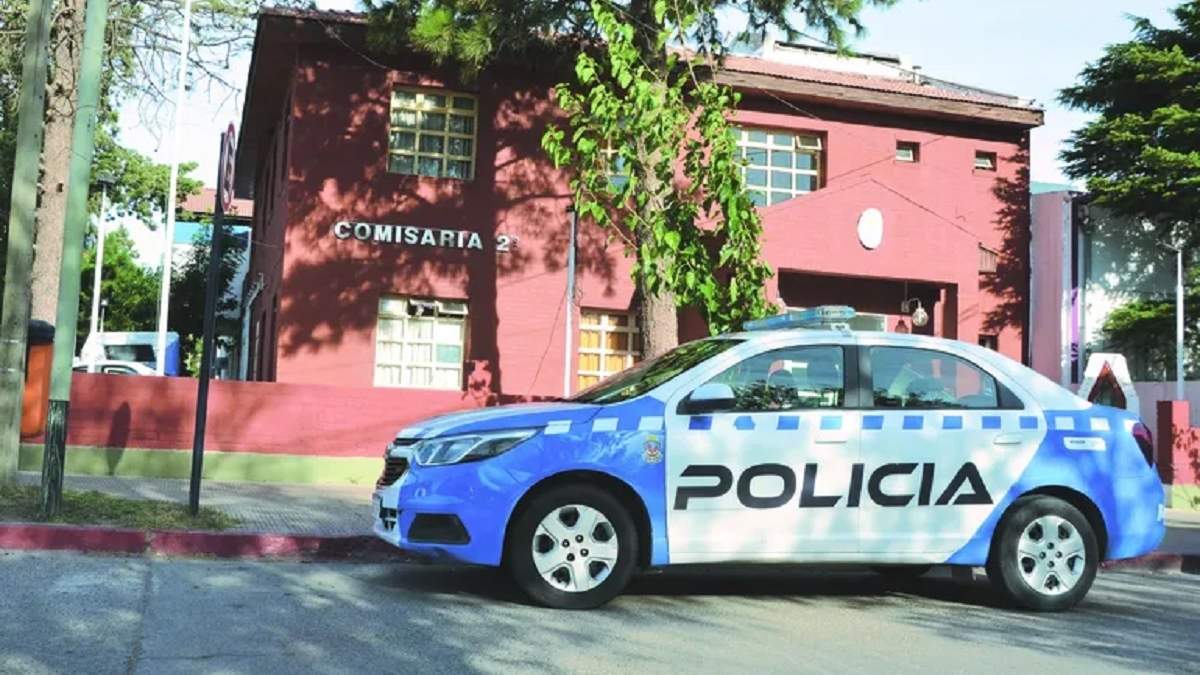 Kevin Nahuel Sandoval es requerido por la Comisaría Segunda de Neuquén. Fuente: (X)