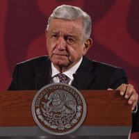 AMLO defiende a Sheinbaum por pelea de policías en Xochimilco: se produjo sin la orden de ella