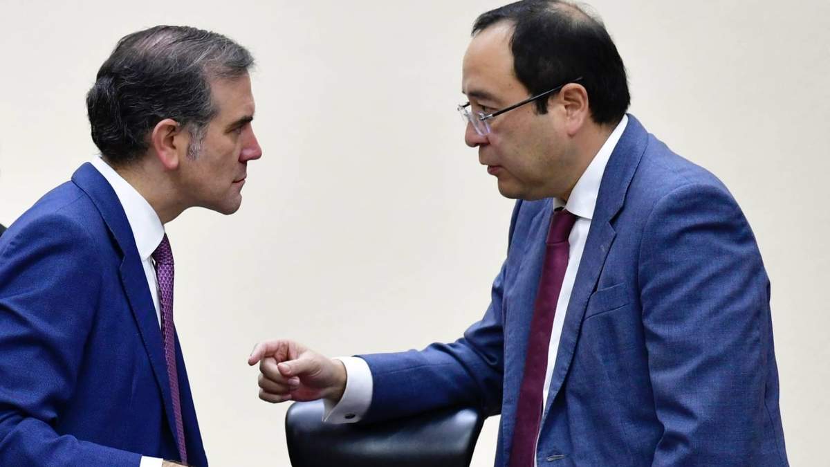 Lorenzo Córdova y Ciro Murayama