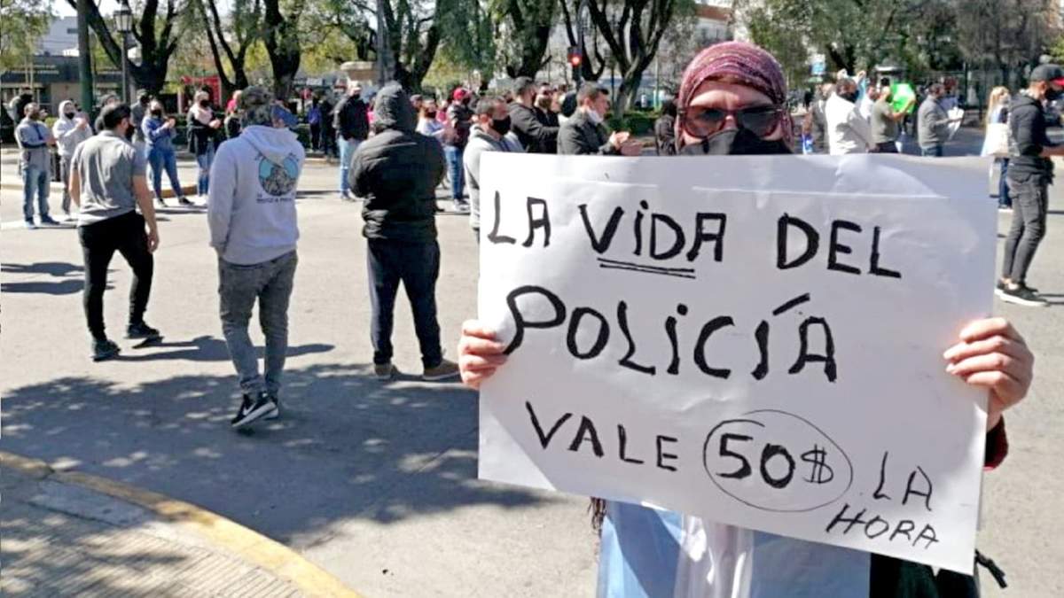 Protesta de la Policía. Fuente: (Twitter)