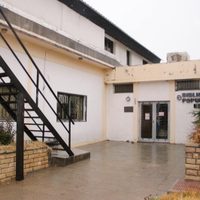 Zapala: Koopmann visitó la centenaria Biblioteca Popular Elordi