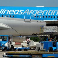 Llegó el tercer vuelo con las vacunas rusas para Argentina y Bolivia