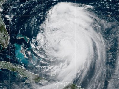 Estados Unidos en alerta ante la llegada del huracán Erin