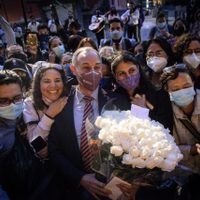 "Tantita madre", le reclama Sergio Mayer a López-Gatell por su despedida con mariachi