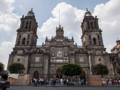 Historiadores piden que archivos sustraídos sean reincorporados a la Catedral