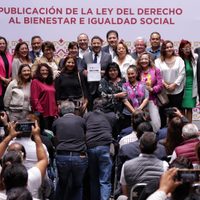 Batres presenta la Ley del Derecho al Bienestar e Igualdad Social; en esto consiste