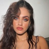 Orne D´elia, de "Buenos chicos" marca tendencia con sus looks más osados