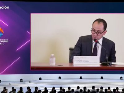Arturo Herrera reprocha al sector asegurador el rezago de cobertura y operación