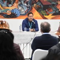 Presidente de Bolivia se aplicará la vacuna rusa "como muestra de confianza"