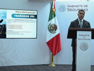 Trasladan a 25 reos de alta peligrosidad de Michoacán a penales federales: Harfuch