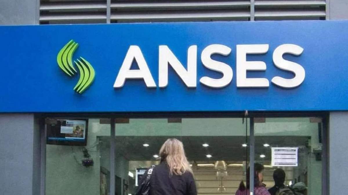 Ingreso a una oficina de la ANSES. Fuente: (Twitter)