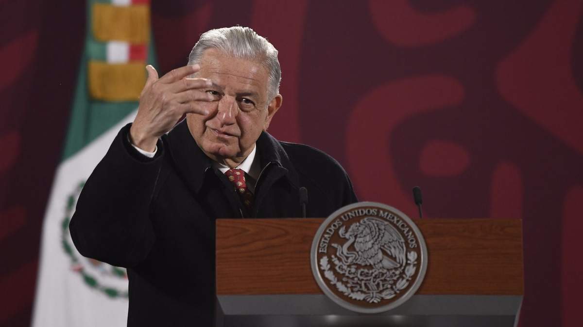 López Obrador critica a Loret de Mola