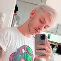 Estanislao Fernández en modo Dyhzy mostró los tatuajes y revolucionó las redes
