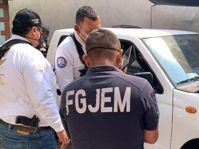Linchan a tres hombres en Chalco acusados de robo; uno era menor de edad