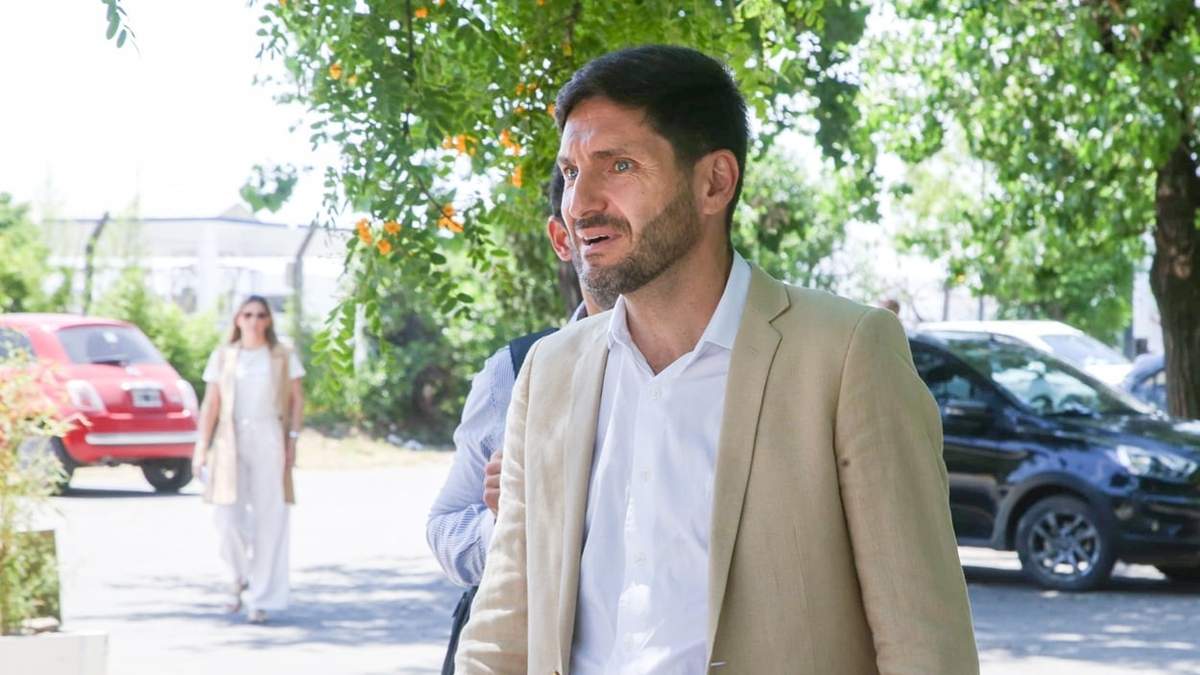 El gobernador de Santa Fe, Maximiliano Pullaro