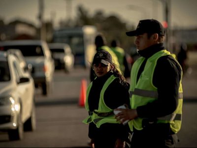 Escapó de un control de tránsito y atropelló a dos inspectoras en Allen