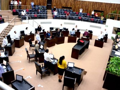 Candidatos a la Fiscalía de Yucatán comparecen ante el Congreso