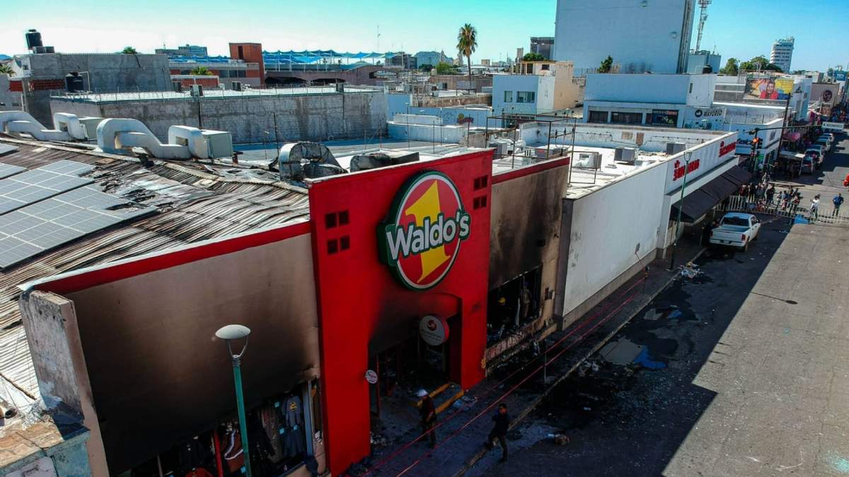 La sucursal de Waldo´s en donde se registró una explosión e incendio con saldo de 23 personas muertas y 12 lesionadas en Sonora