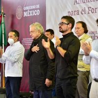 López Obrador anuncia cinco proyectos por 10 mil mdp para Quintana Roo