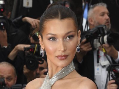 ¡Irreconocible! Difunden fotos de los inicios de Bella Hadid y la acusan de hacerse varios retoques